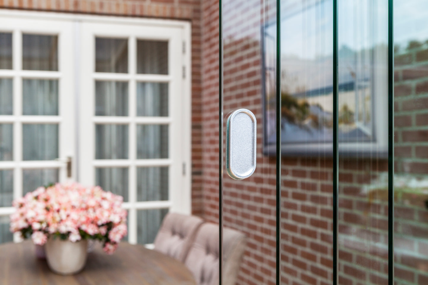 Fiano Glass Sliding Doors For The Side With Key Frame Up To 3500mm wide