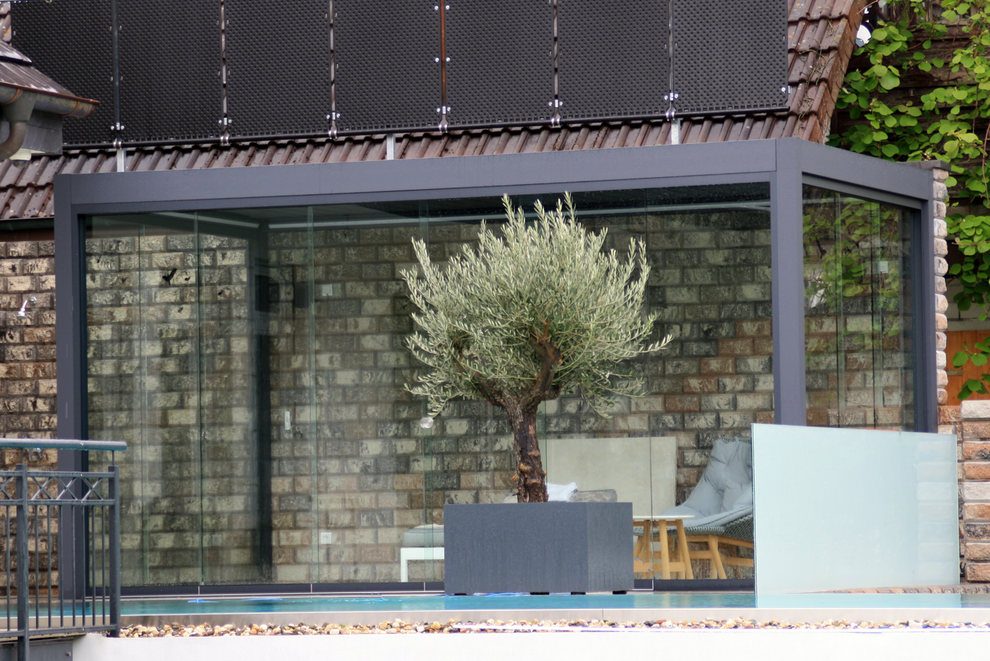 Deponti Pinela Aluminium Electric Louvered Veranda 3000mm x 3010mm With Glass Sliding Fiano Doors All Round