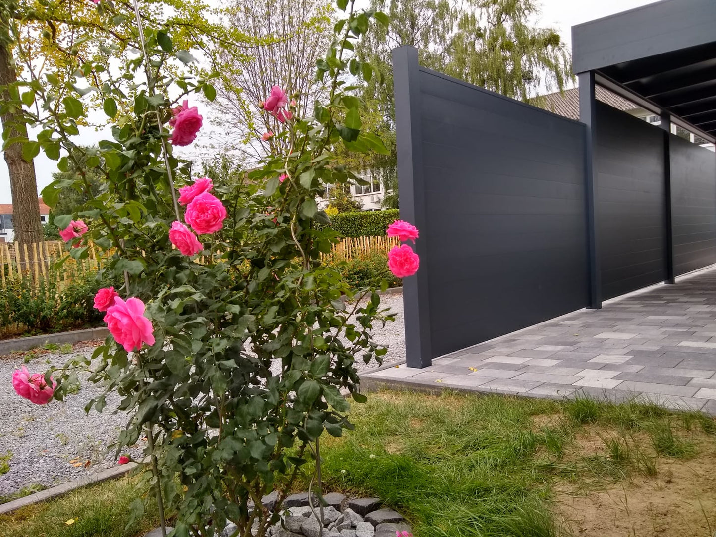 Grillo Aluminium Structured Walling 2200mm High x 6000mm Wide